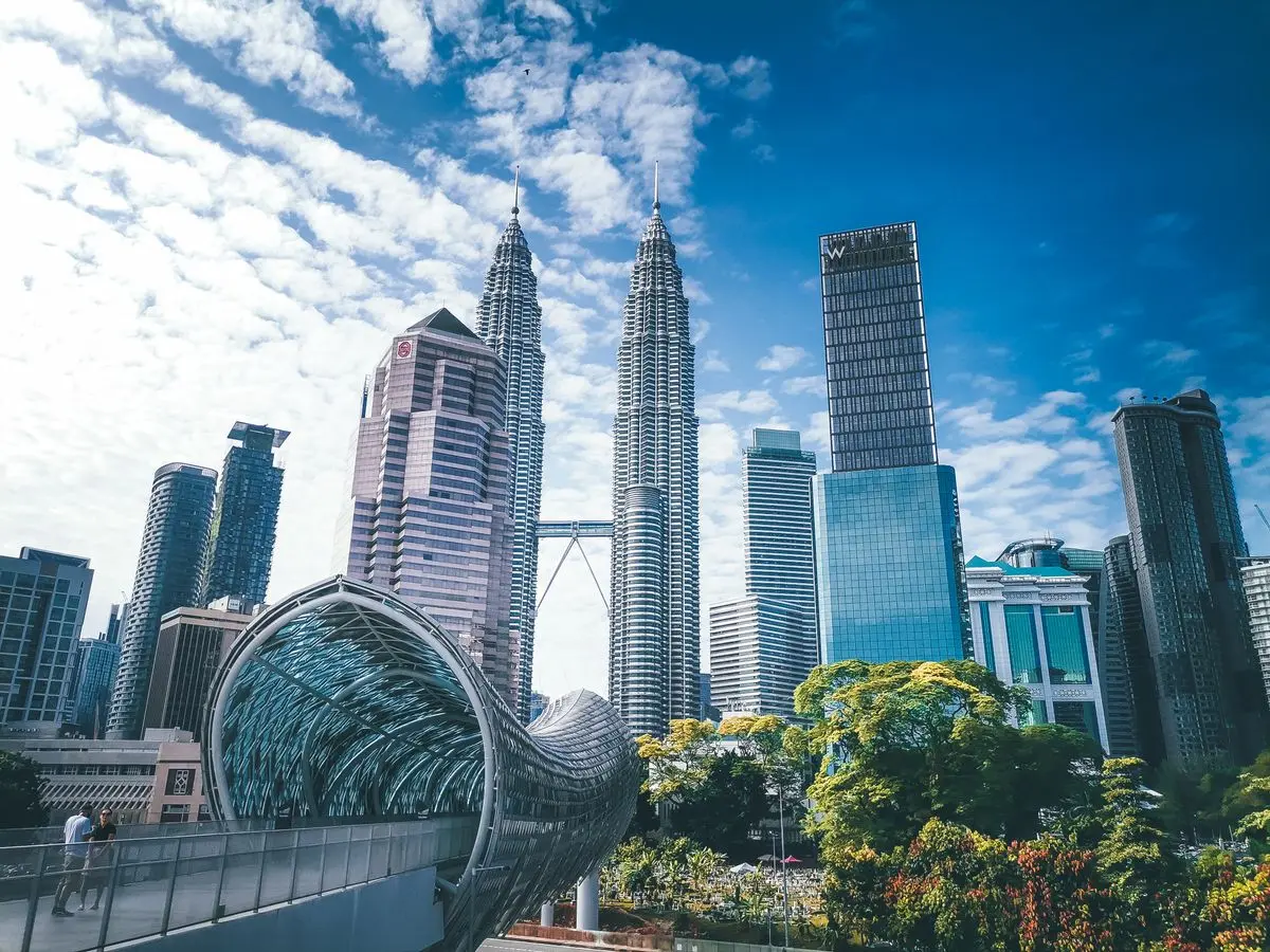 Les tours jumelles Petronas au cœur de Kuala Lumpur